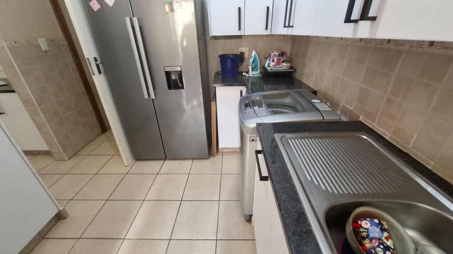 3 Bedroom Property for Sale in Safari Gardens North West
